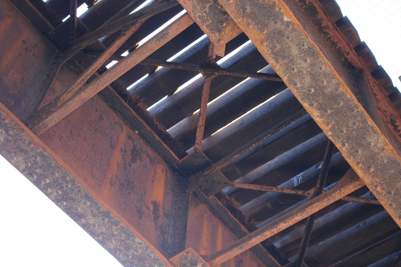 Under west span (span #4)